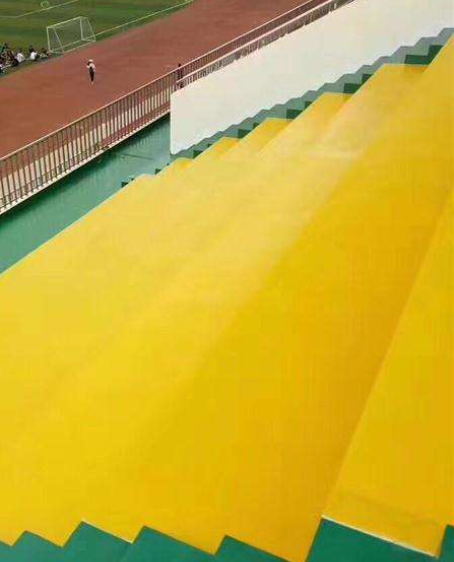 头屯河球场台阶翻新修补改造